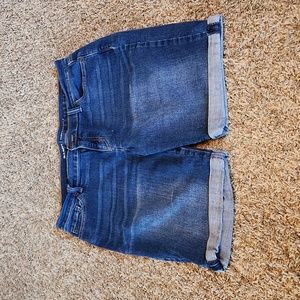 Old Navy Curvy Profile Bermuda Jean Shorts